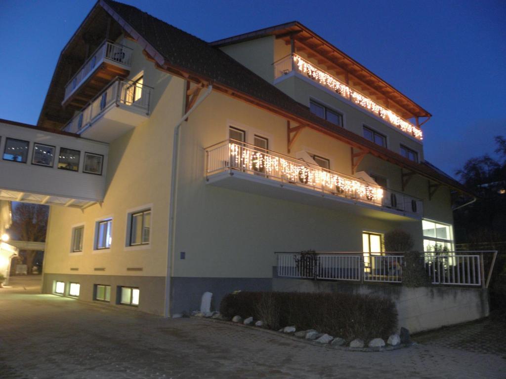 Hotel-Gasthof Stoff Wolfsberg Exterior foto